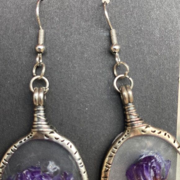 Hand Crafted Drop Earrings, Dried Forget Me Not set in a Silver Oval - Picture 6 of 8